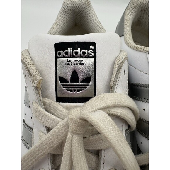 Adidas Superstar Women’s 8.5 White Silver 3-Stripes Shell Toe Sneakers AQ3091 - Picture 8 of 13